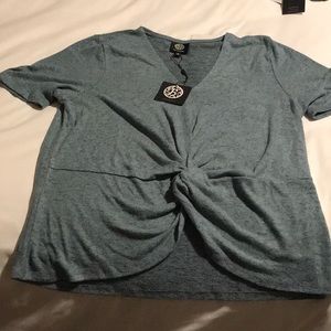 Bobeau twist front tee